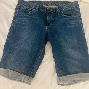 Calvin Klein Jeans Medium Wash Denim Bermuda Shorts Size 8